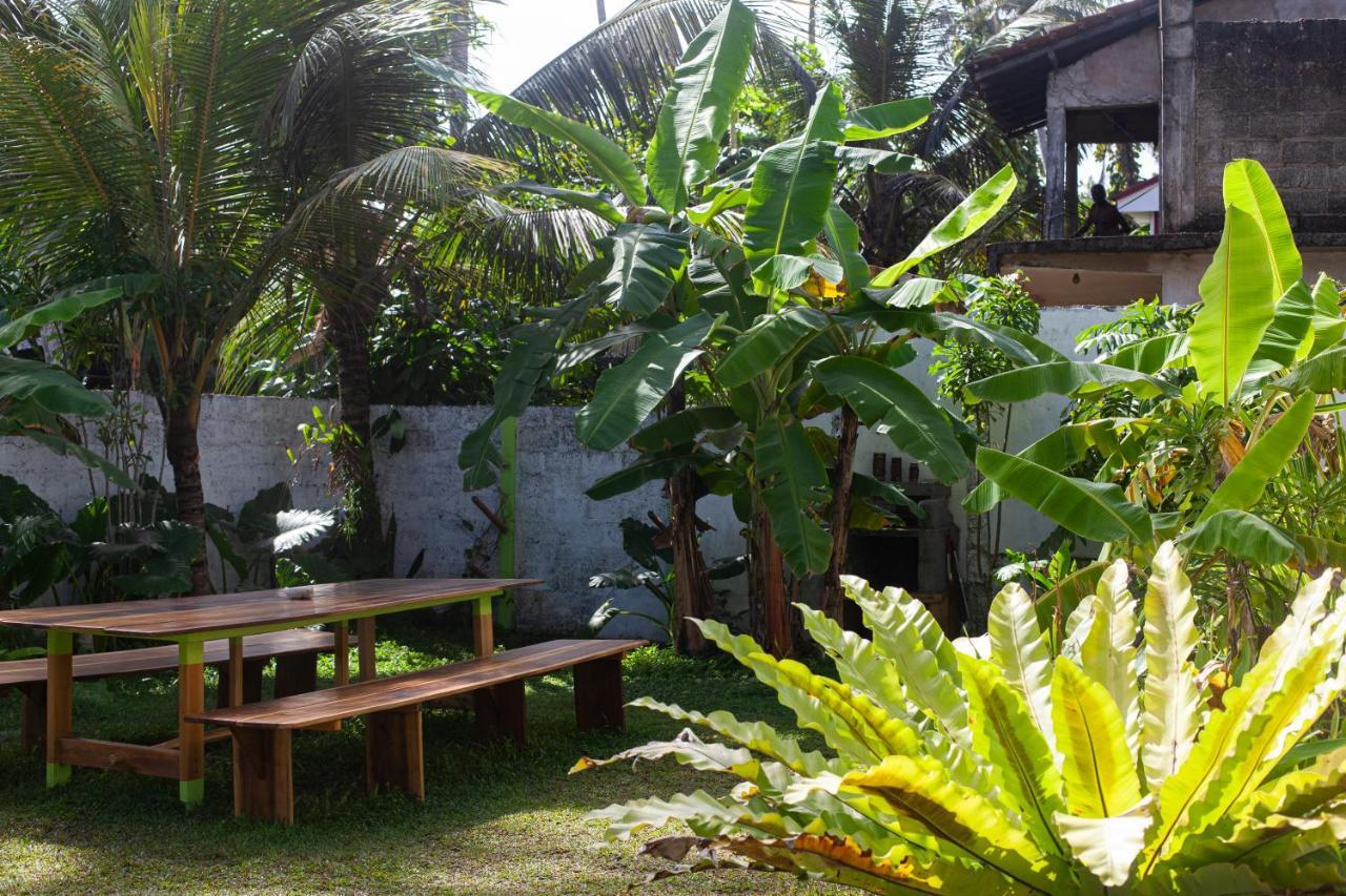 Marshmallow Homestay Аханґама Екстер'єр фото